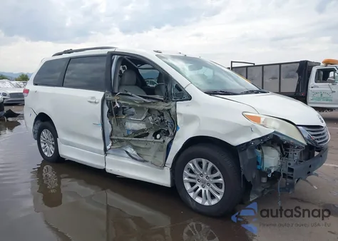 2011 Toyota Sienna Xle V6 z USA, uszkodzony, nr VIN 5TDYK3DC1BS106301
